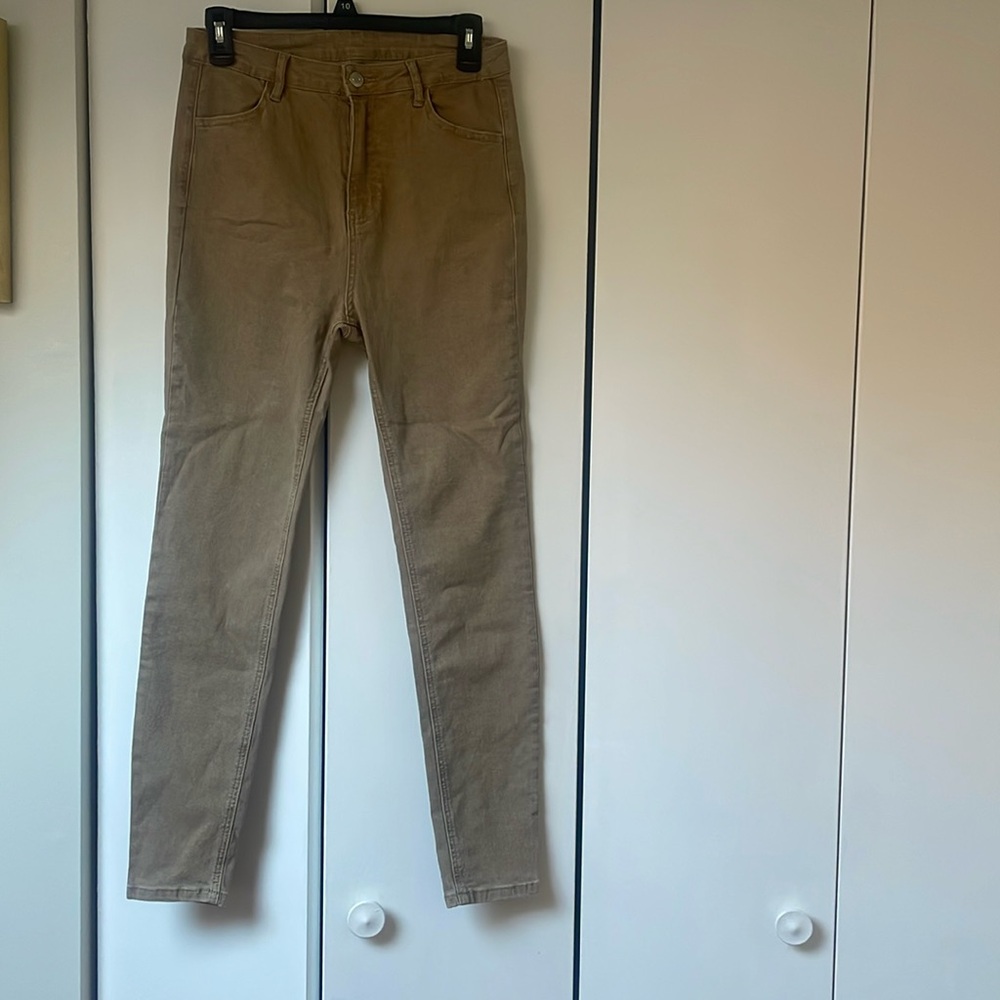 Neutral/Nude jeans!!!